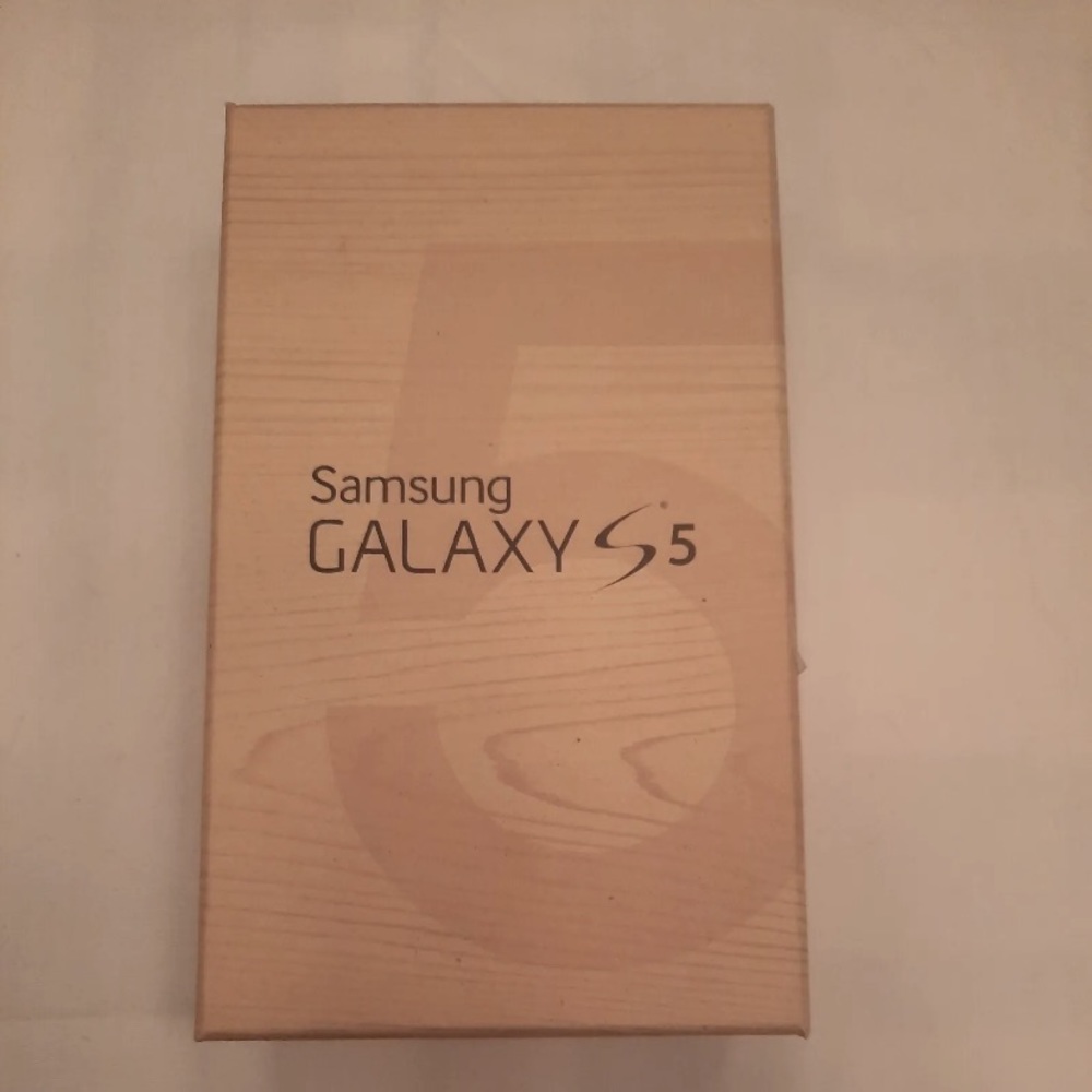 Samsung Galaxy S5 Manual, Tray Sleeve with Headphones EMPTY BOX - NO PHONE